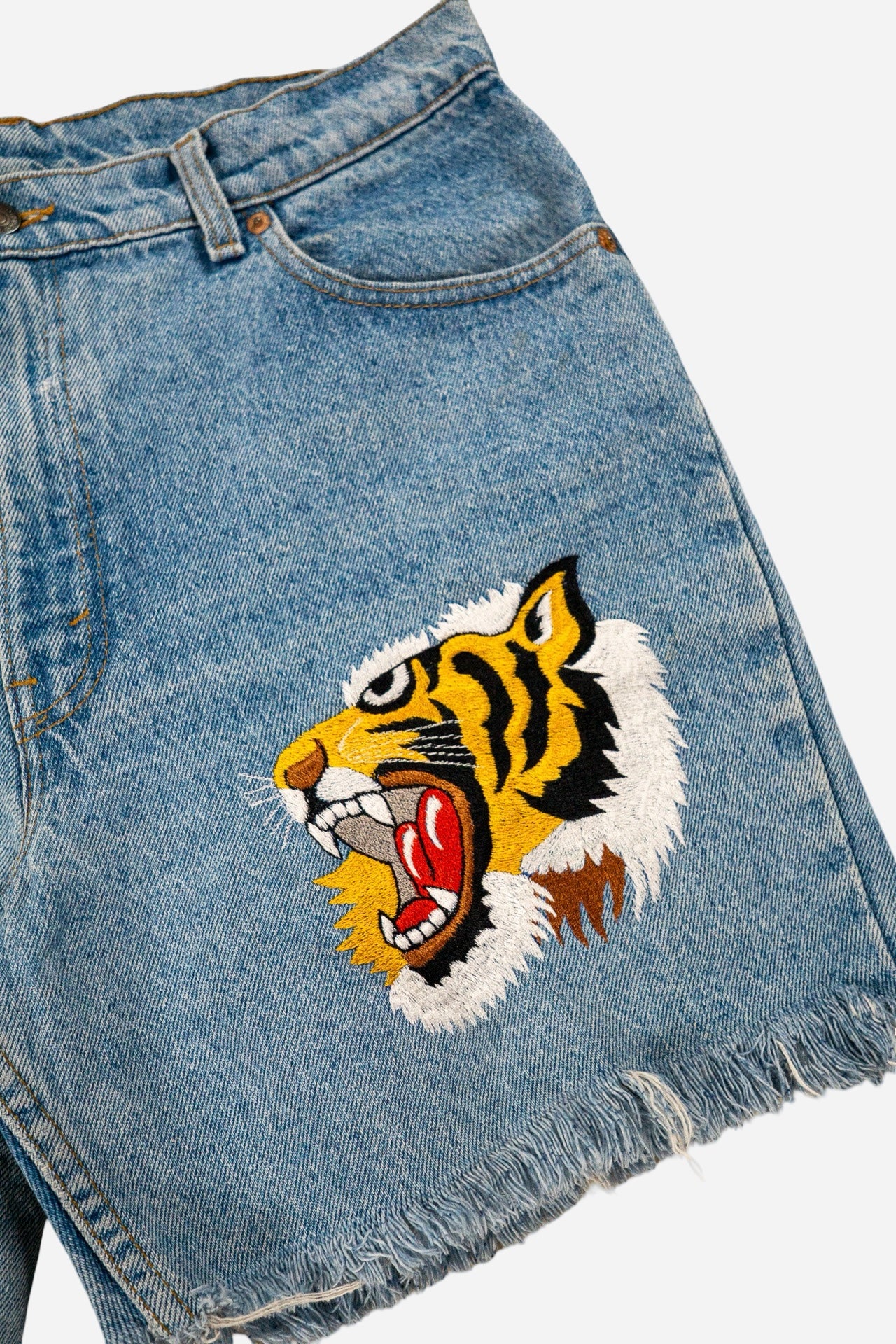 Vintage Levi's Shorts Embroidery [1990er] 32